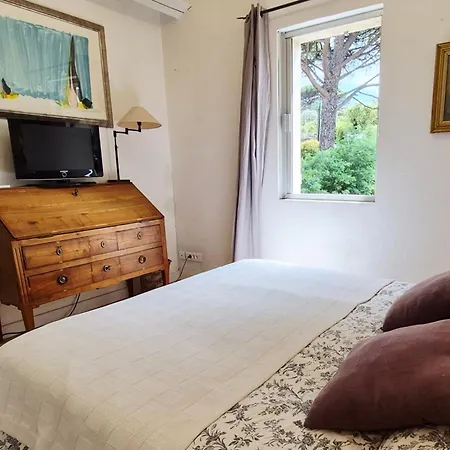 Holiday home House With Garden Terrace & Pool