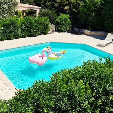 House With Garden Terrace & Pool *
